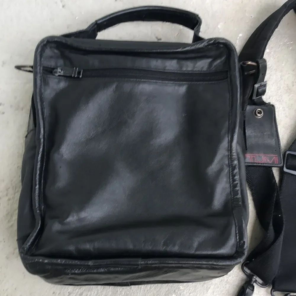 Tumi Messenger travel bag